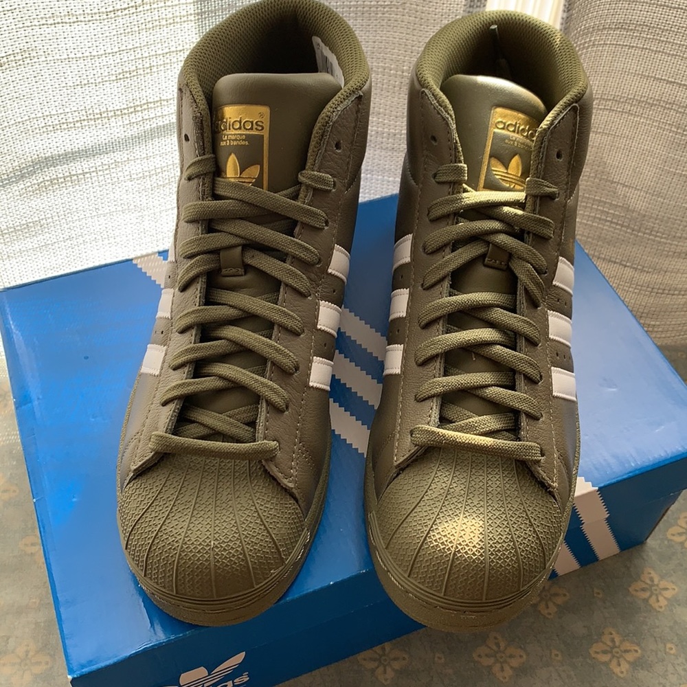 Brand new men's adidas pro model shell top